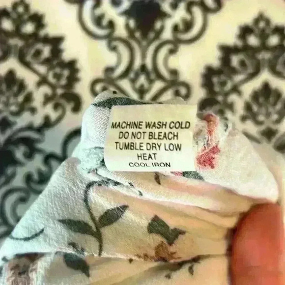 Kendall & Kylie Floral Long Sleeve Romper with adjustable straps, XS - Picture 8 of 10